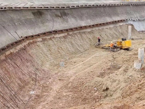 古塔基坑边坡加固